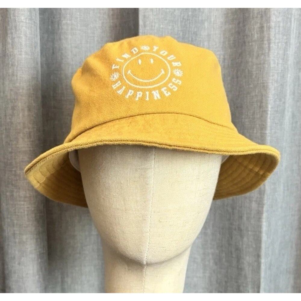 Smiley Face Bucket Hat Smiley Originals Company Yellow Urban Outfitters EUC